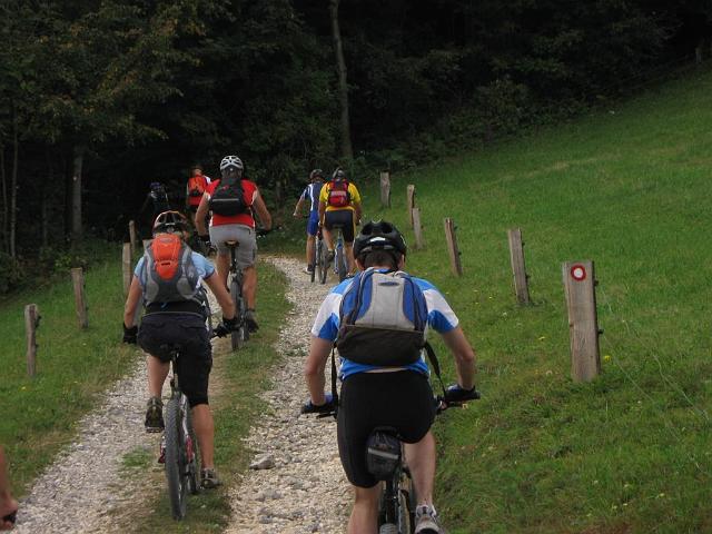 IMG_0721.JPG - Vožnja po markirani poti - ki kar kliče, da se jo odpre tudi za turne kolesarje!